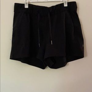 Lululemon On The Fly Short